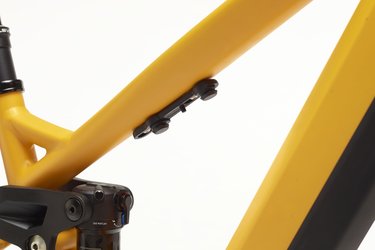 Thumbnail - M850 Full Suspension ATB