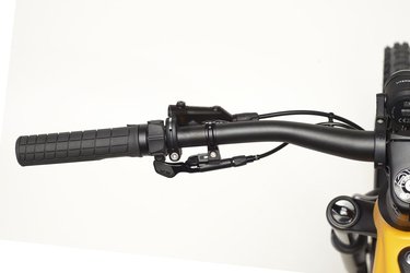 Thumbnail - M850 Full Suspension ATB